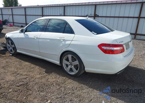 2010 Mercedes-Benz E 350 4Matic из США, поврежденный, VIN WDDHF8HB1AA153798
